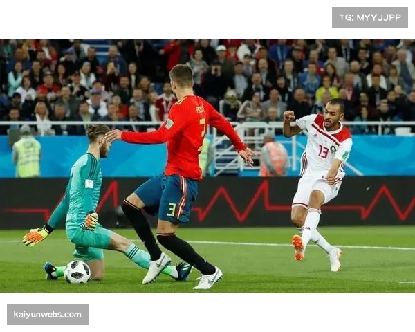 水晶宫门将亨德森虽失两球，高接低挡仍屡献关键扑救